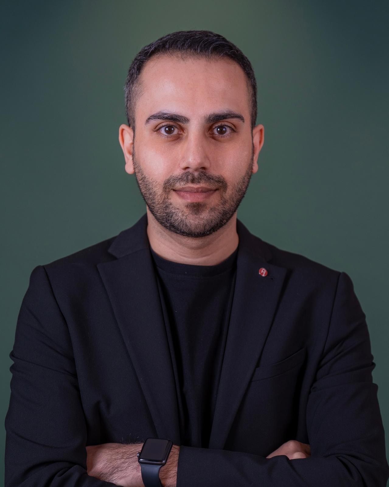 Herr Kasra Partovi