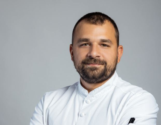 Herr Deniz Neverov
