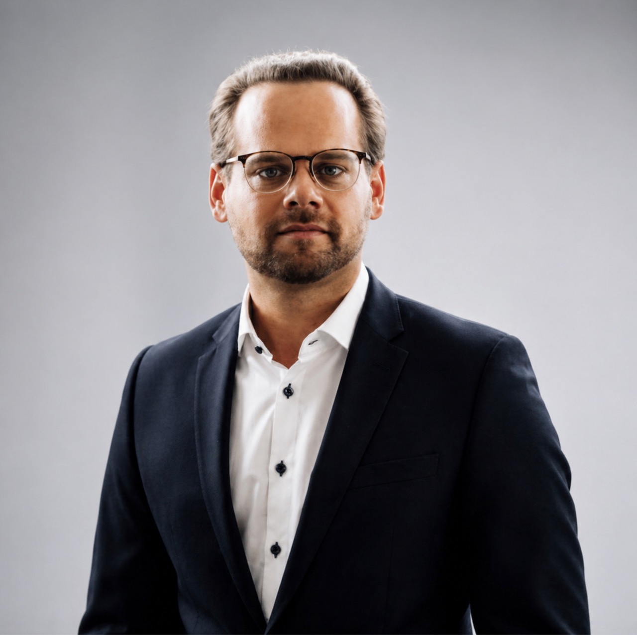 Herr Timo Esslinger