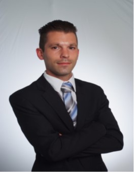 Herr Florian Schuhmayer